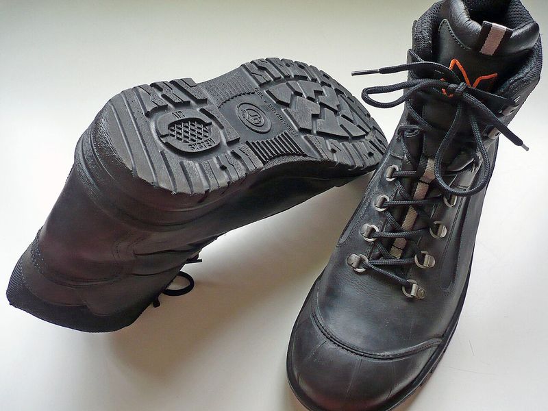 Steel Toe Safety Footwear (SVP-S3 High Ankle)